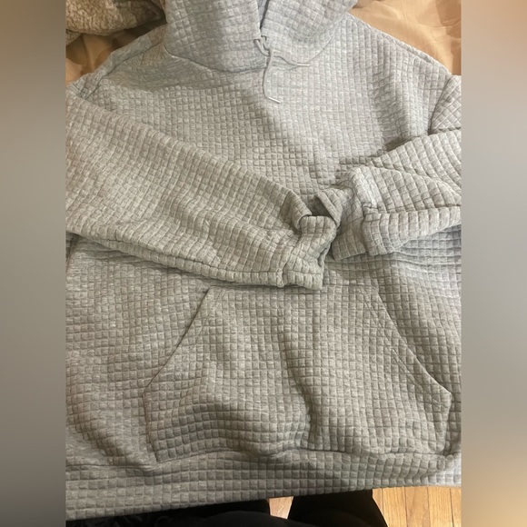 Grey quilted hoodie - Picture 11 of 12